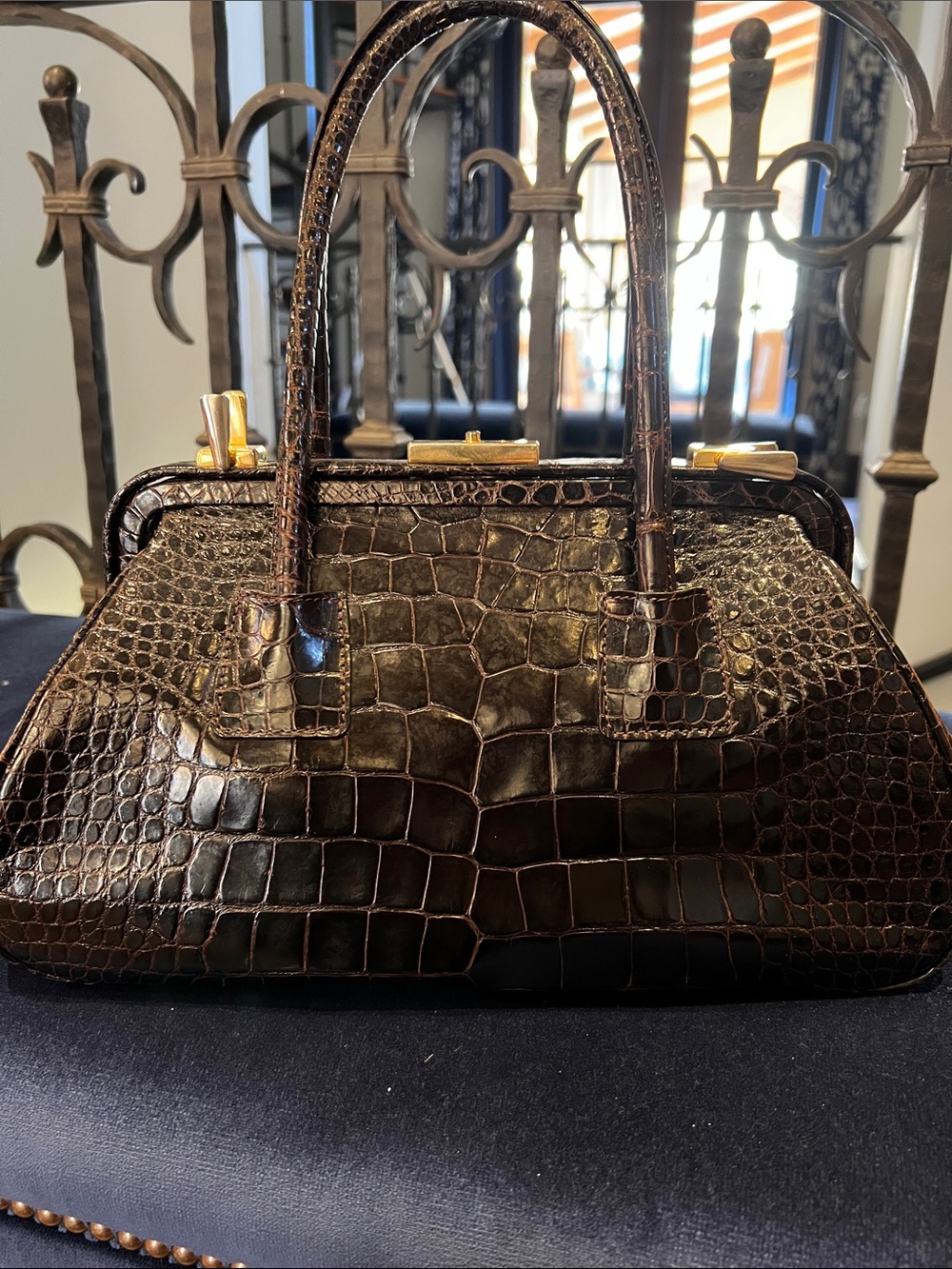 Vintage crocodile handbag chocolate brown - Picture 5 of 9